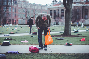 Active Minds at Syracuse University found out on Monday that “Pack Up Your Sorrows” filmmakers would make an appearance in person instead of through video-chat. 