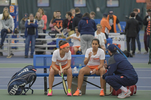 Syracuse let a hot start in doubles go to waste against Duke.