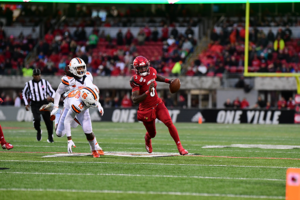 Led by Malik Cunningham, Louisville beat Syracuse 56-34 in 2019.